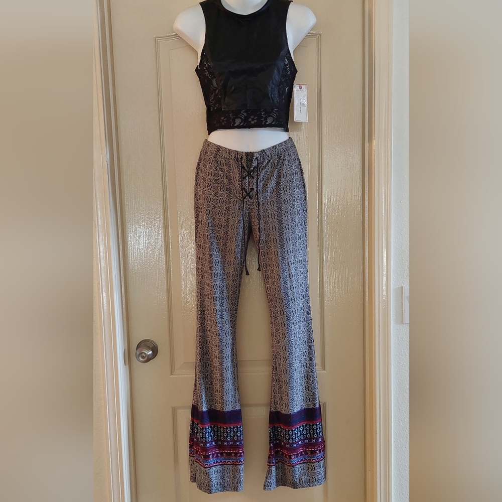 NWT About A Girl Black and Gray Patterned Draw String Flare Pants Size S